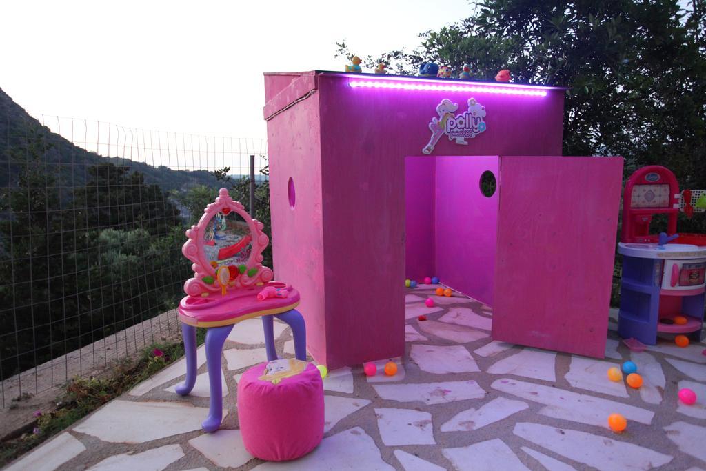 Villa Athina อาร์ยิรูโปลิส ห้อง รูปภาพ