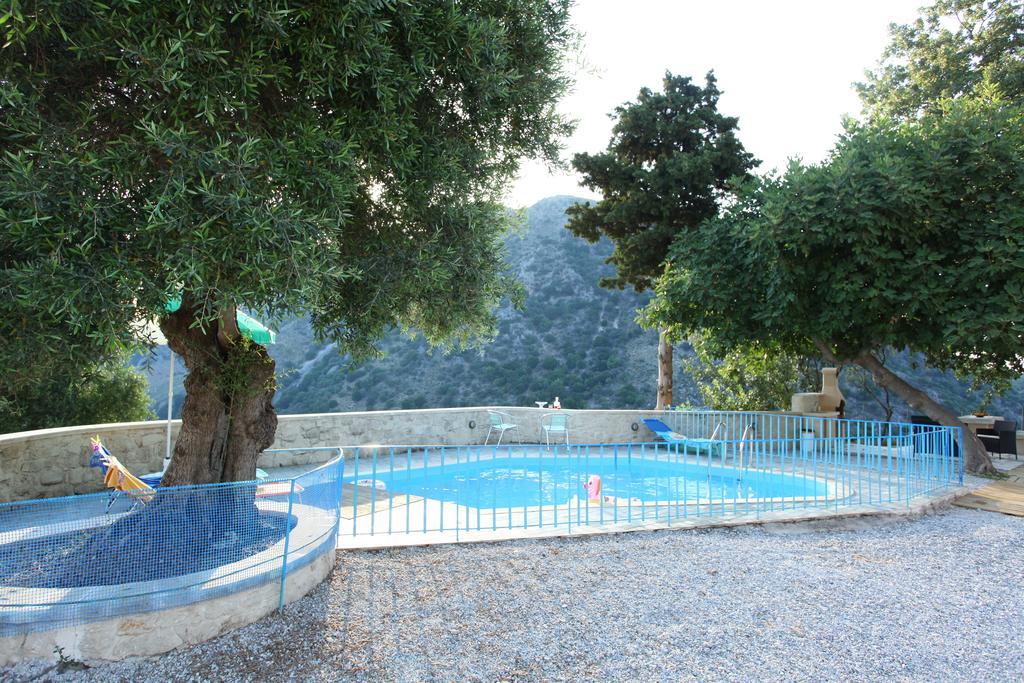 Villa Athina อาร์ยิรูโปลิส ห้อง รูปภาพ